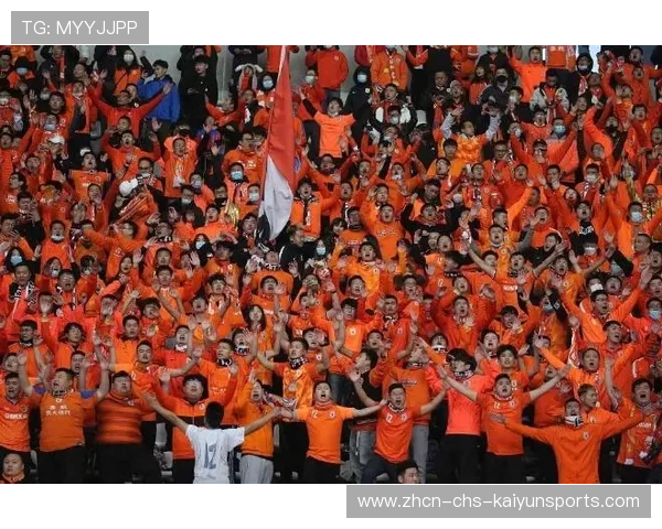 鲁能主帅临场更改战术，被球迷与媒体两极评价