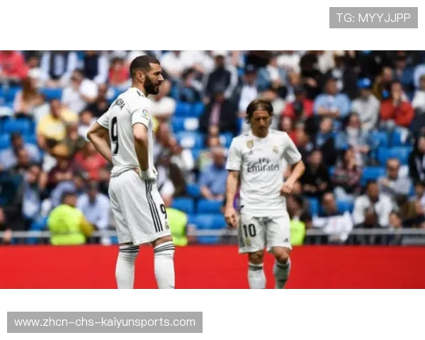 维尼修斯小角度推射入网,皇家马德里把角度吃满 维尼修斯小角度推射入网,皇家马德里把角度吃满